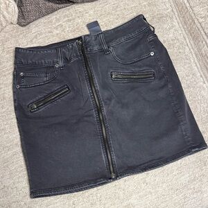 American Eagle Outfitters Black Mini Jean Skirt front Zipper. Very Stretchy!